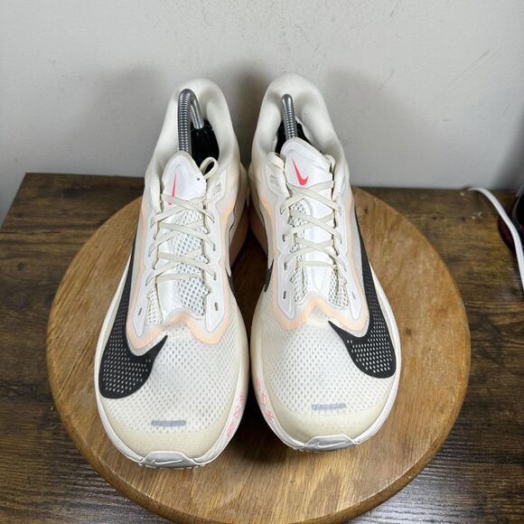 Nike ZoomX Invincible Run Flyknit 3 Shoes Mens Size 11 FN8454-102 Running main image 5